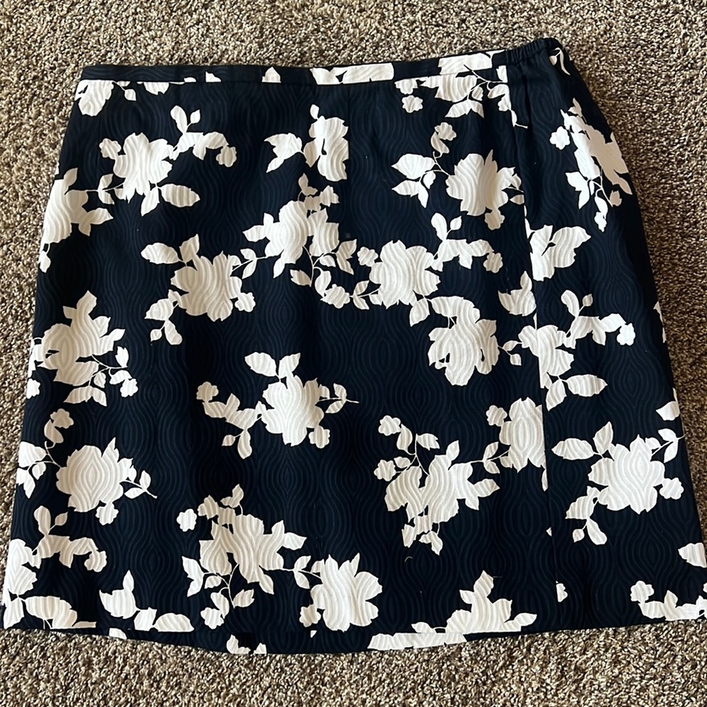 Talbots Navy and White Pencil Skirt. 22W Petite